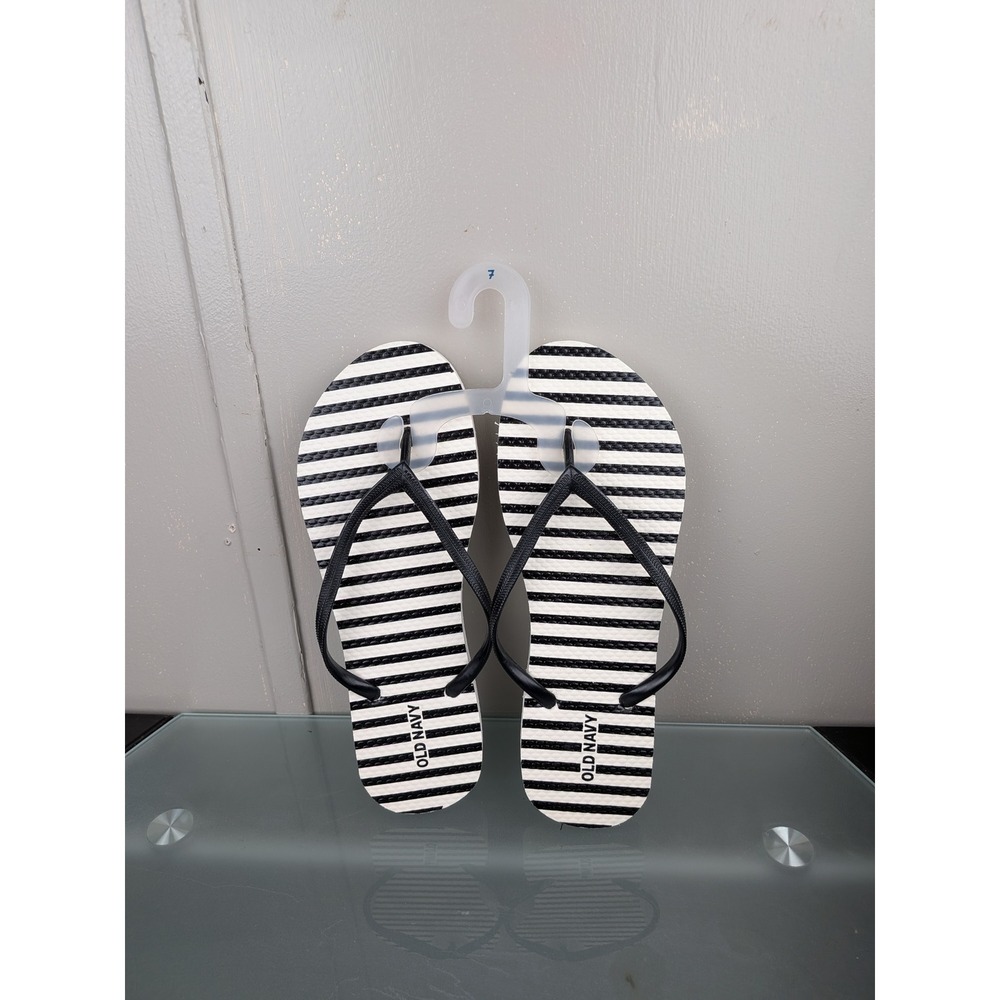 Old Navy Womens Black White Striped Flip Flop Sandals Size 7 Summer Beach Shoes